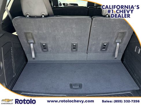 Used 2025 Chevrolet Tahoe LT RWD image 13