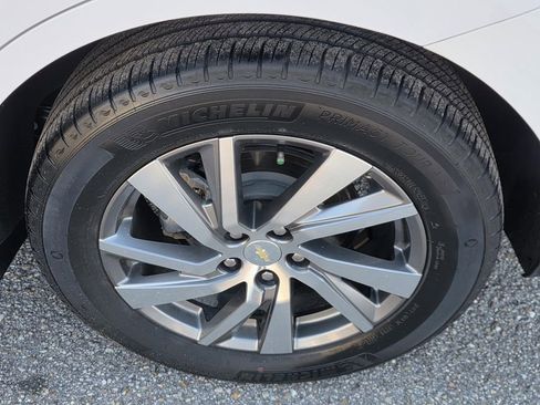 Used 2023 Chevrolet Equinox Premier image 50