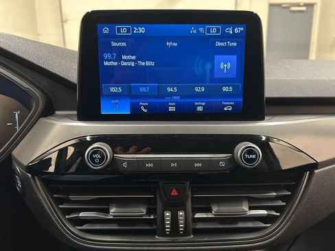 Used 2025 Ford Escape Active AWD/4WD image 25