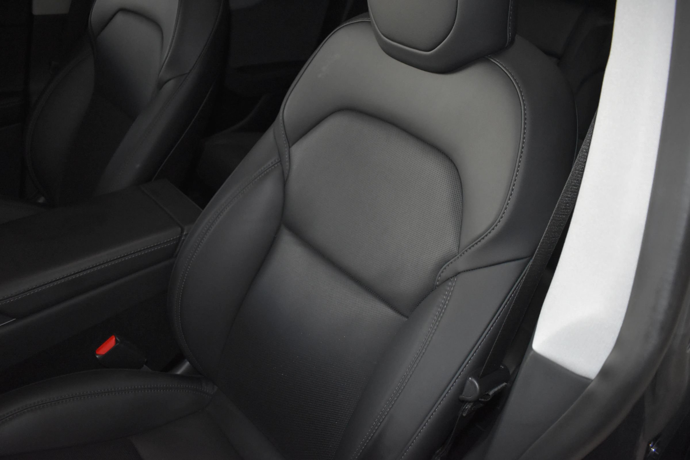 Used 2026 Tesla Model Y 2WD image 14