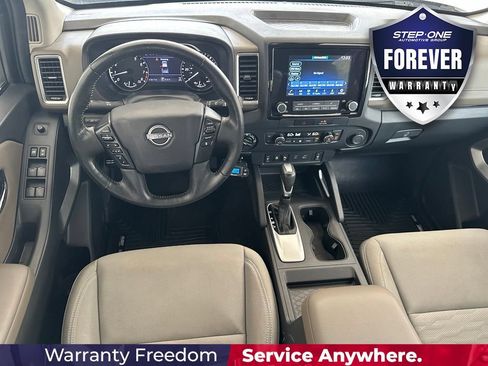Used 2022 Nissan Frontier SV AWD/4WD image 15