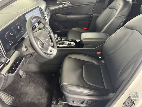 Used 2023 Kia Sportage EX FWD image 17
