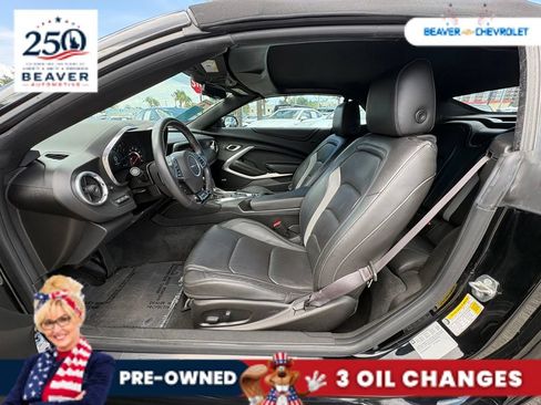 Used 2017 Chevrolet Camaro LT RWD image 13
