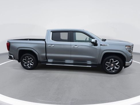 Used 2024 GMC Sierra 1500 SLT w/ SLT Premium Package image 4