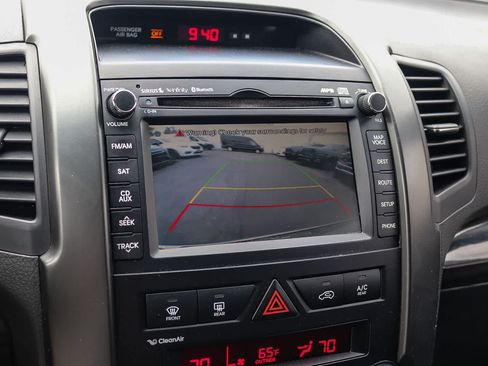 Used 2012 Kia Sorento SX FWD image 24