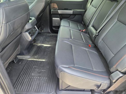 Used 2024 Ford F550 4x4 Crew Cab Super Duty image 32