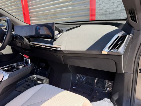 Used 2024 BMW iX xDrive50 w/ Premium Package image 18