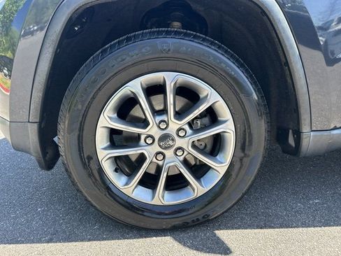 Used 2016 Jeep Grand Cherokee Limited image 14