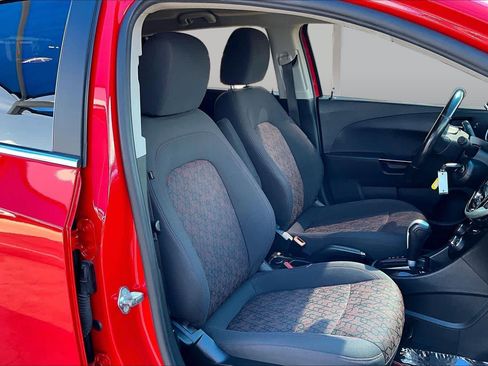 Used 2017 Chevrolet Sonic LT FWD image 9