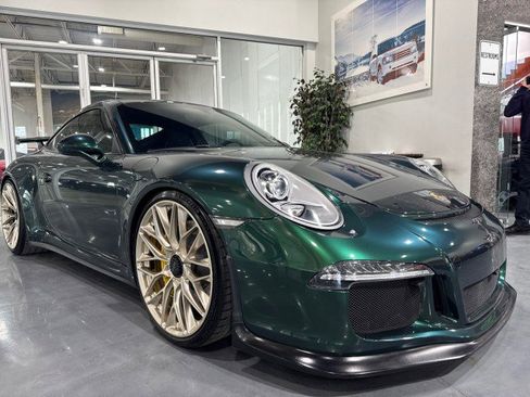 Used 2015 Porsche 911 GT3 w/ Sound Package Plus image 14