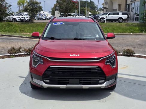 Used 2024 Kia Niro EX Touring FWD image 2