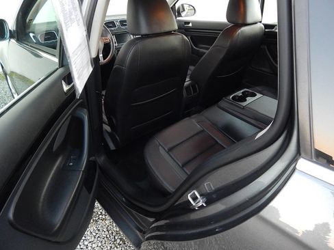 Used 2013 Volkswagen Jetta S image 12