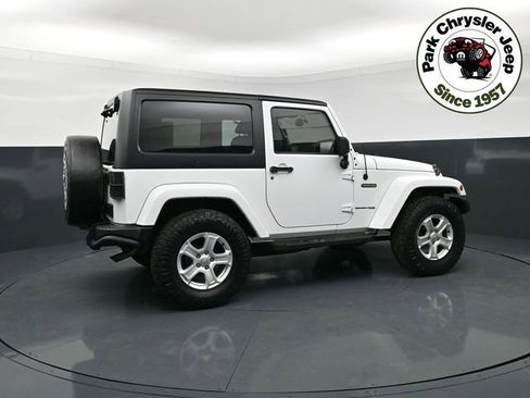 Used 2018 Jeep Wrangler Sport AWD/4WD image 6