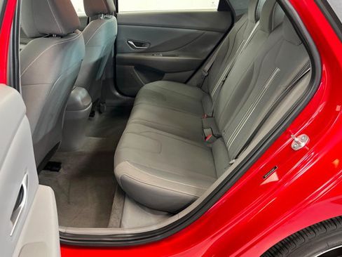 Used 2023 Hyundai Elantra SEL w/ Convenience Package FWD image 21