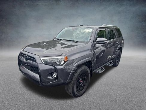 Used 2023 Toyota 4Runner SR5 Premium w/ Moonroof Package AWD/4WD image 3