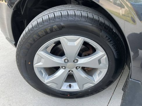 Used 2014 Subaru Forester 2.5i Touring AWD/4WD image 43