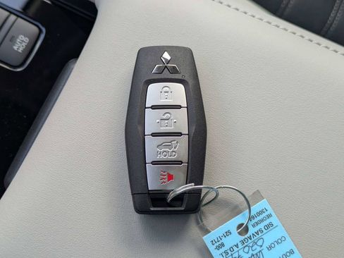 New 2026 Mitsubishi Outlander SE FWD image 31