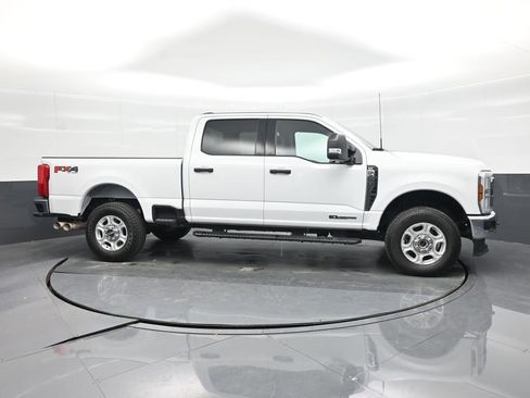 Used 2025 Ford F250 XLT w/ FX4 Off-Road Package image 11