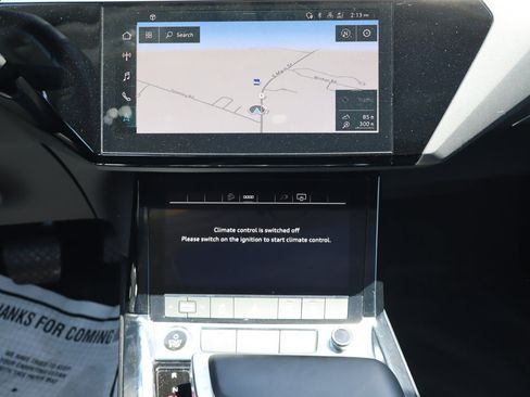 Used 2021 Audi e-tron Premium w/ Convenience Plus Package AWD/4WD image 11