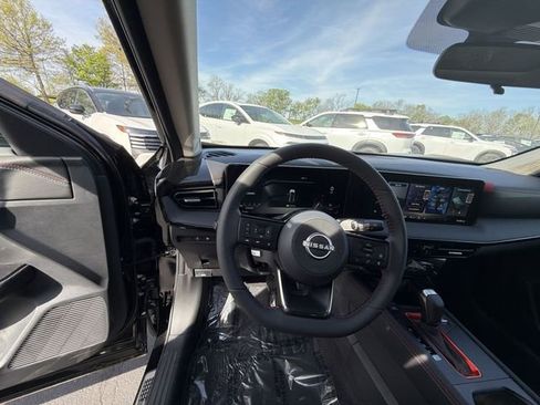 New 2026 Nissan Kicks SR w/ SR Premium Package image 14