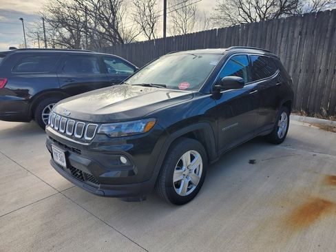 Used 2022 Jeep Compass Latitude w/ Convenience Group image 1