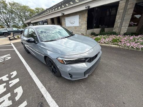 Used 2025 Honda Civic Sport image 4