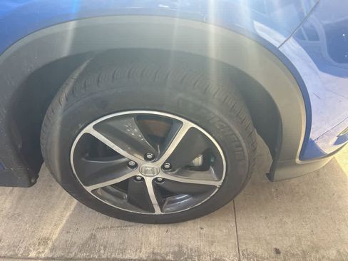 Used 2022 Honda HR-V EX-L image 4