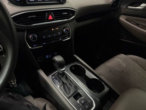 Used 2019 Hyundai Santa Fe SE image 16