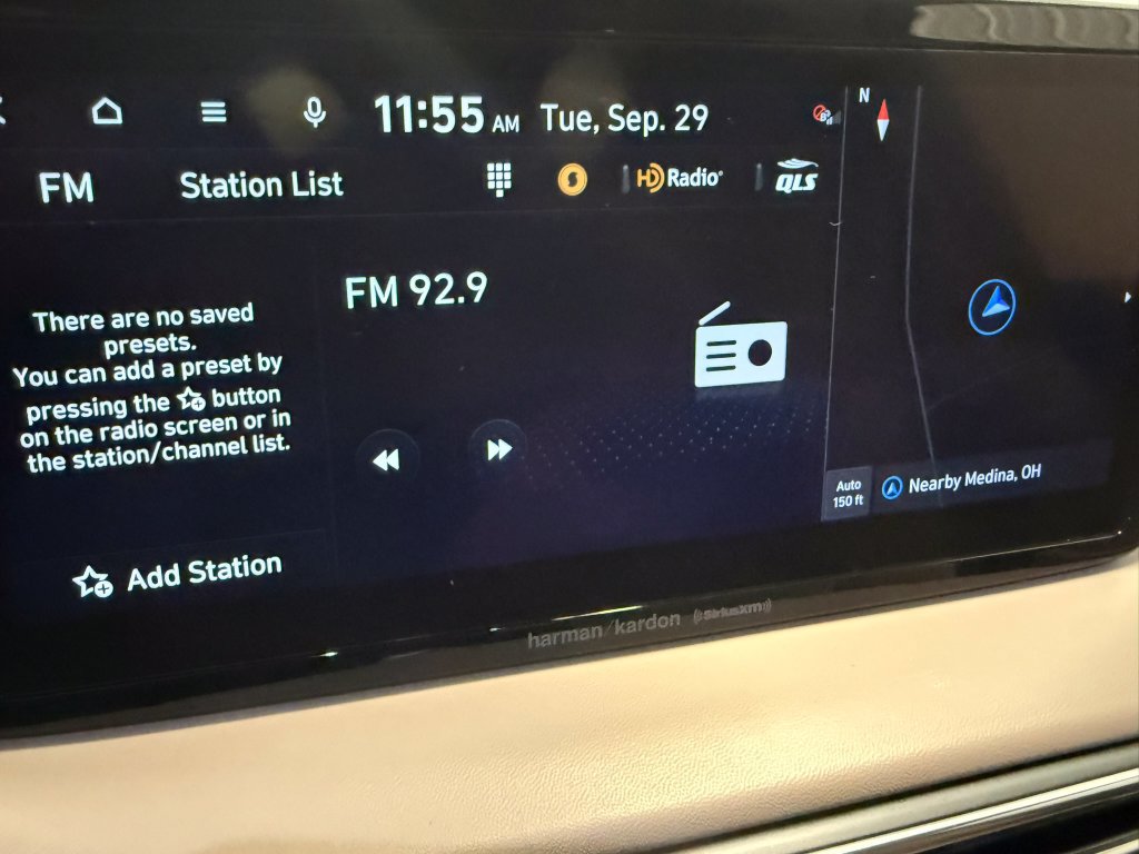 Certified 2023 Hyundai Santa Fe Limited AWD/4WD image 37
