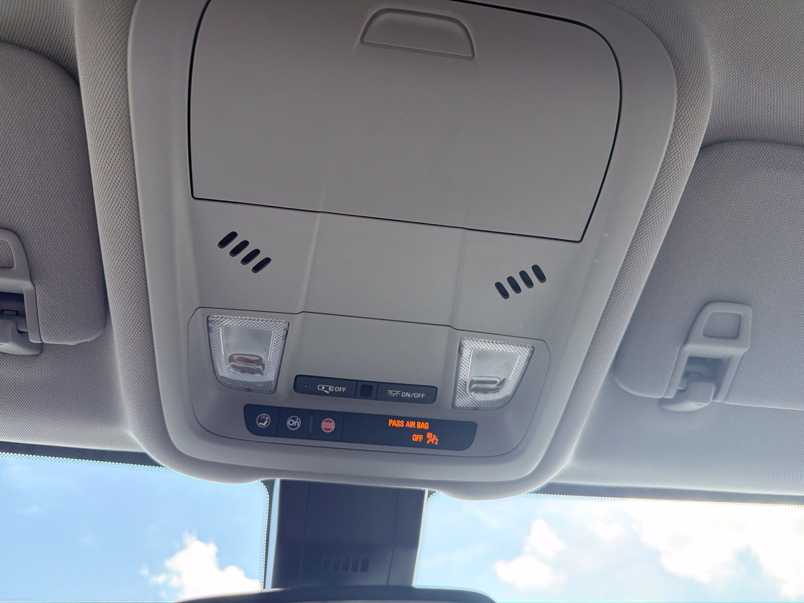 Used 2021 GMC Terrain SLE w/ Driver Convenience Package FWD image 17