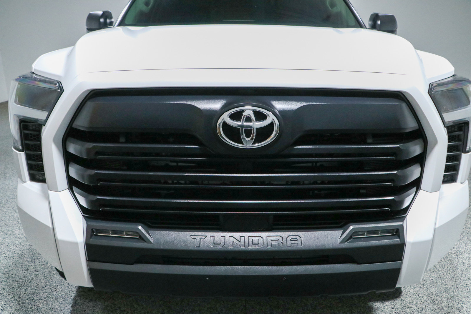 Used 2024 Toyota Tundra SR5 AWD/4WD image 4
