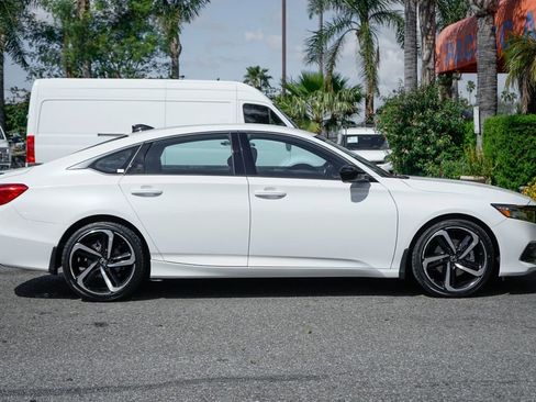 Used 2022 Honda Accord Sport image 10