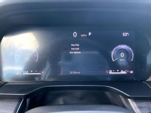 Used 2025 Jeep Grand Cherokee Limited w/ Luxury Tech Group II image 26