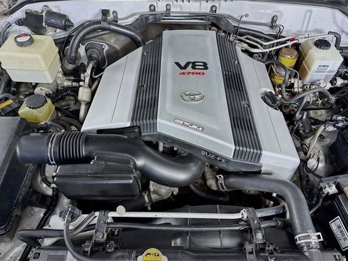 Used 2007 Toyota Land Cruiser image 34