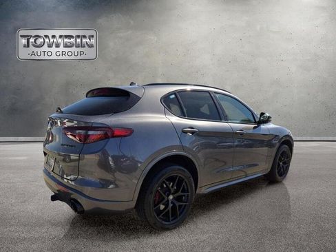 Used 2020 Alfa Romeo Stelvio Sport w/ Quick Order Package 22K Sport RWD image 4