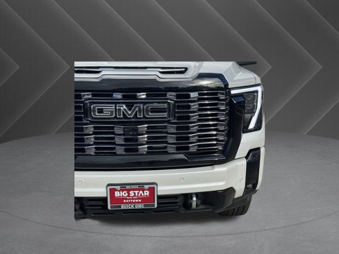 Used 2025 GMC Sierra 2500 Denali Ultimate AWD/4WD image 5