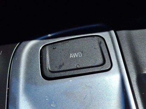 Certified 2024 Chevrolet Equinox LT AWD/4WD image 25