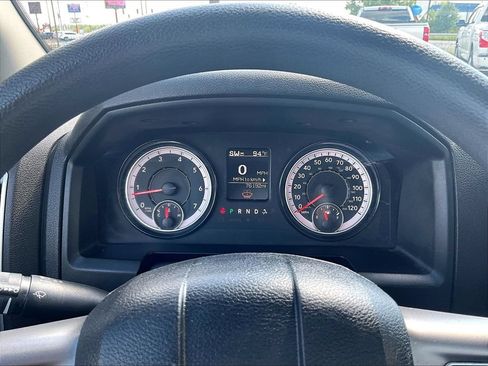 Used 2022 RAM 1500 Classic SLT AWD/4WD image 22