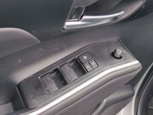 New 2026 Toyota Highlander XLE image 9