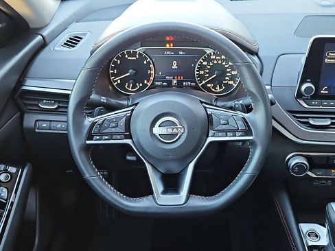 Certified 2023 Nissan Altima 2.5 SR image 15