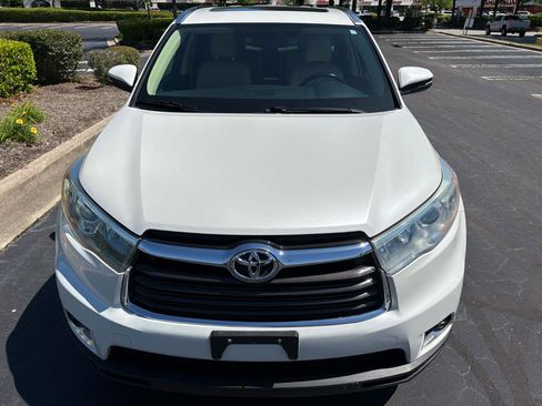 Used 2015 Toyota Highlander Limited AWD/4WD image 4