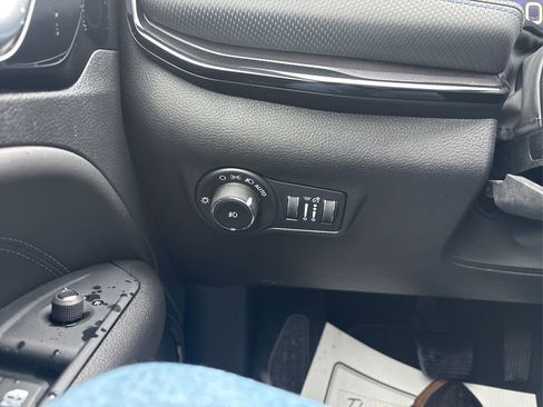 New 2026 Jeep Compass Latitude image 15