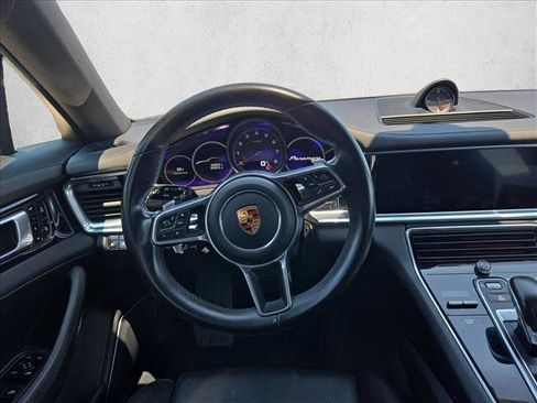 Used 2019 Porsche Panamera RWD image 19