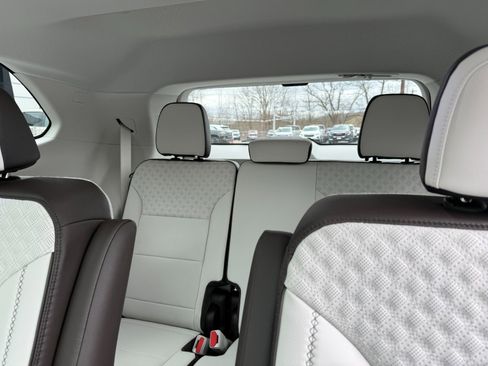 New 2026 GMC Acadia Denali w/ Super Cruise Package image 20