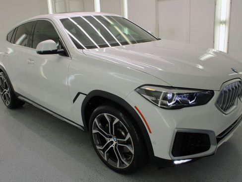Used 2020 BMW X6 sDrive40i w/ Premium Package RWD image 11