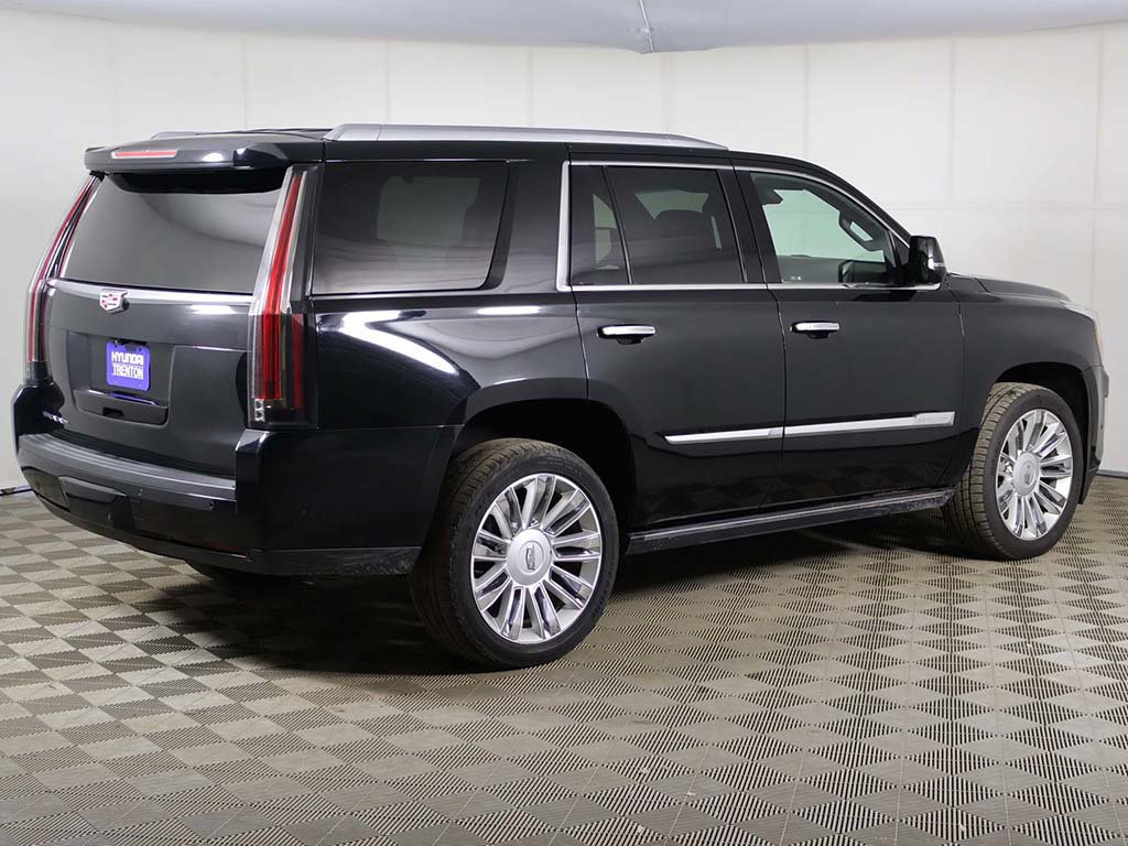 Used 2020 Cadillac Escalade Platinum AWD/4WD image 16