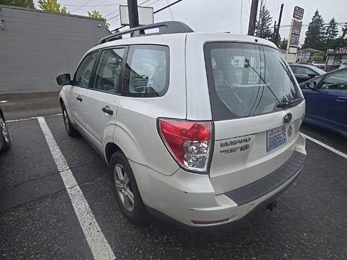 Used 2012 Subaru Forester 2.5X w/ Alloy Wheel Pkg image 12