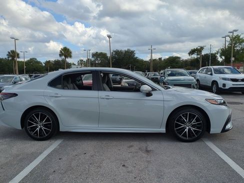 Certified 2024 Toyota Camry SE FWD image 4