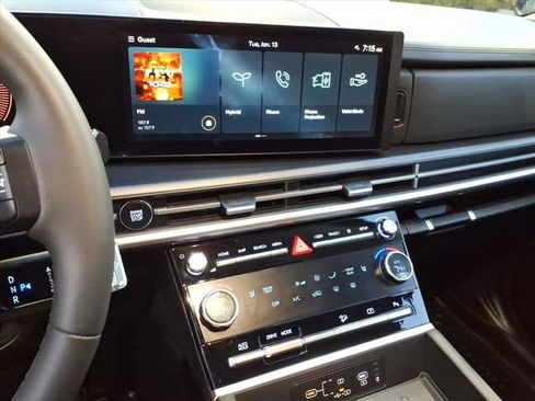 Used 2025 Hyundai Santa Fe SEL image 23