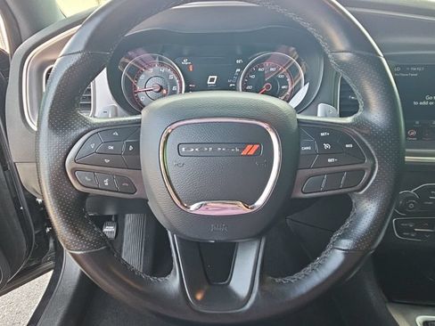 Used 2020 Dodge Charger SXT AWD/4WD image 10